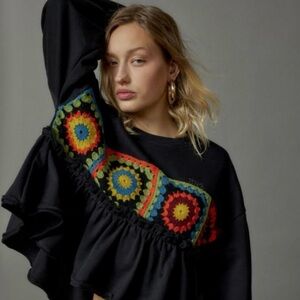 Urban Outfitters cropped sweatshirt crochet long sleeve top